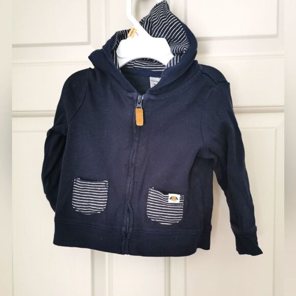 3/$15 Carter's hoodie size 9 m - Picture 1 of 3